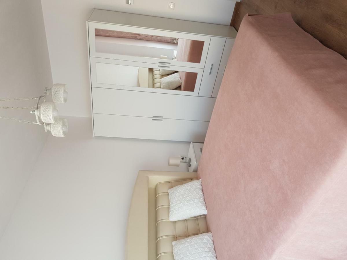 Apartament Monadin 3 บราชอฟ ภายนอก รูปภาพ